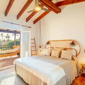 Precioso Apartamento-bungalow Con Piscina En La Playa Apartamento